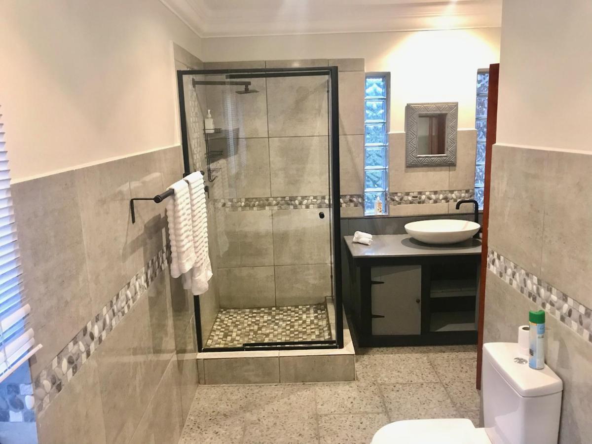 37 On Eagles Otel Hartbeespoort Dış mekan fotoğraf