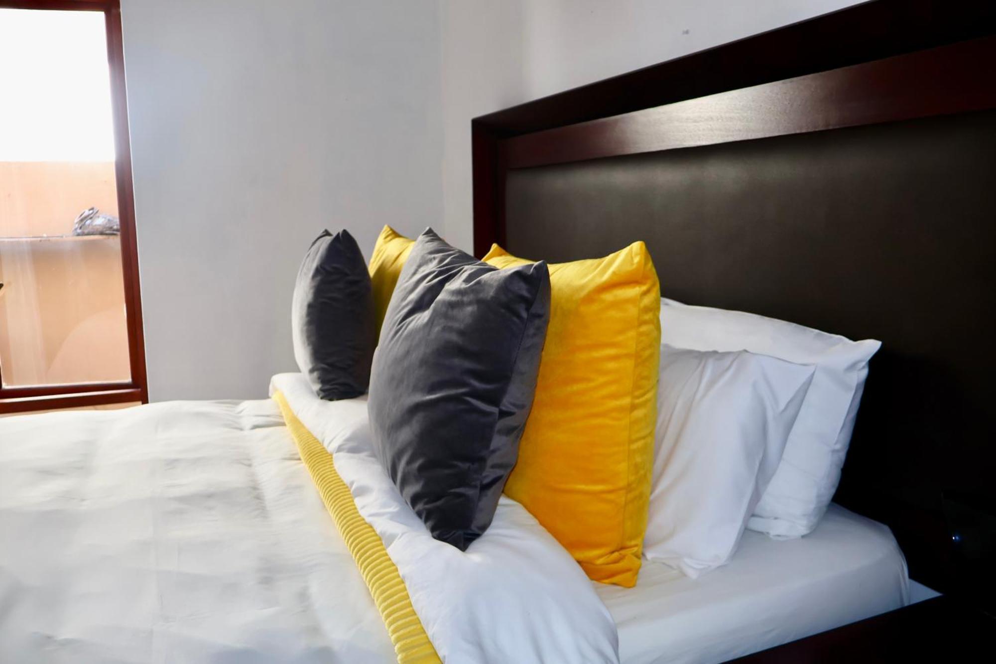 37 On Eagles Otel Hartbeespoort Dış mekan fotoğraf